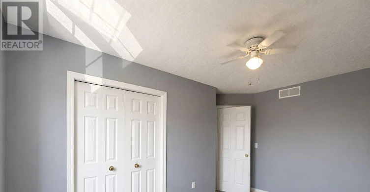 555 Grasslands Court, Waterloo, ON, N2V 2R5 - 13
