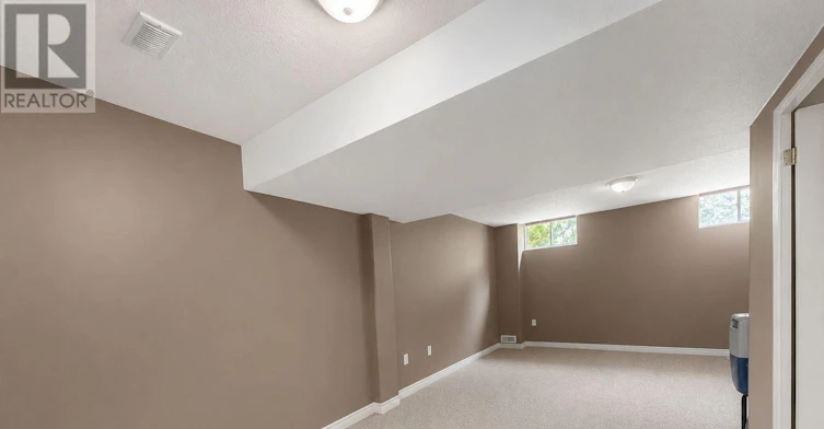 555 Grasslands Court, Waterloo, ON, N2V 2R5 - 10