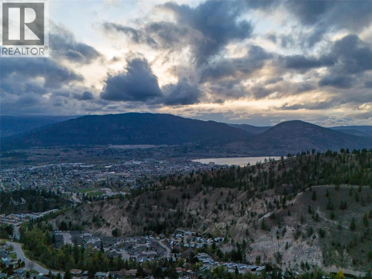 1096 Antler Drive, Penticton, BC, V2A 0C8 - 4