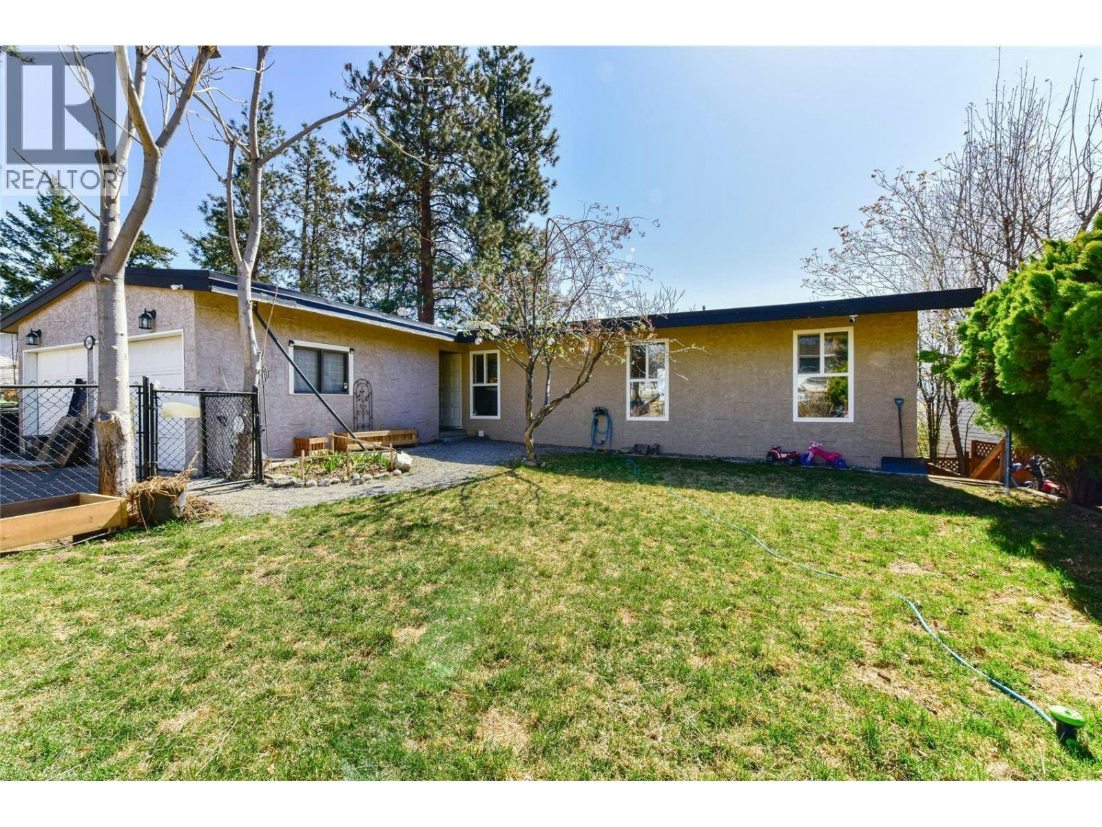 2848 Glasgow Road, West Kelowna, BC, V4T 1J7