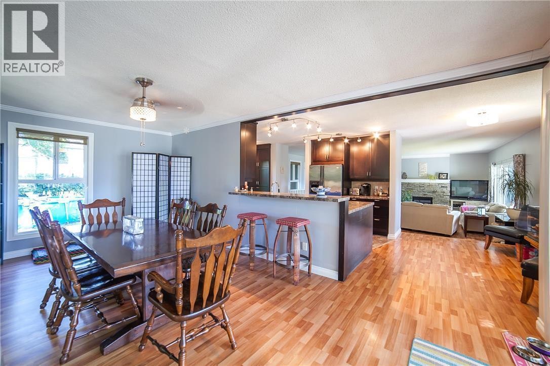 2848 Glasgow Road, West Kelowna, BC, V4T 1J7 - 10