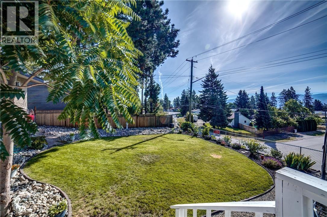 2848 Glasgow Road, West Kelowna, BC, V4T 1J7 - 6