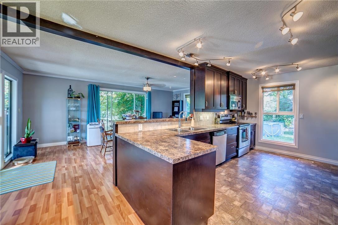 2848 Glasgow Road - 4