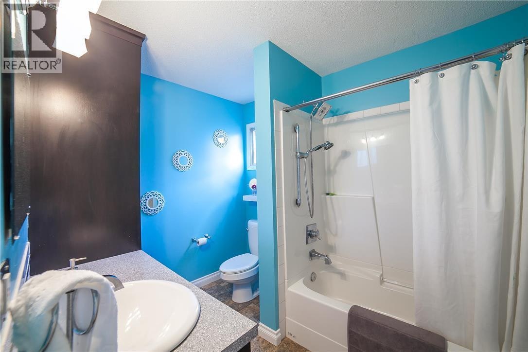 2848 Glasgow Road, West Kelowna, BC, V4T 1J7 - 16