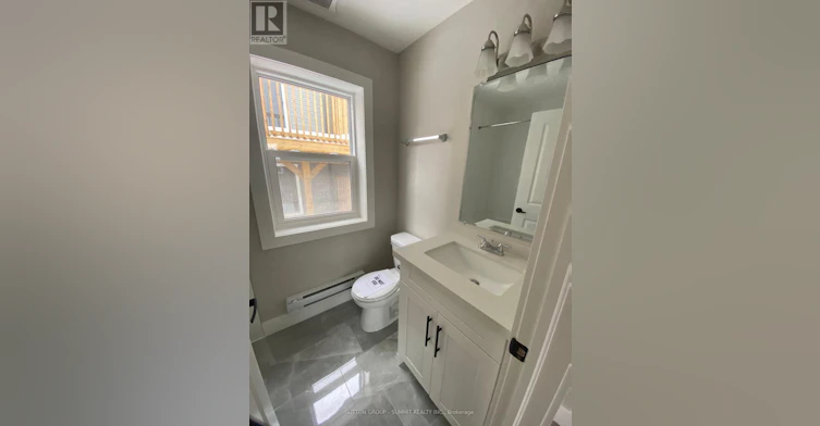 200 Ardagh Rd Inlaw Suite Road, Barrie, ON, L4N 3V6 - 5