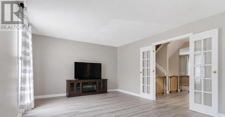 423 Everglade Crescent, London, ON, N6H 4M8 - 16