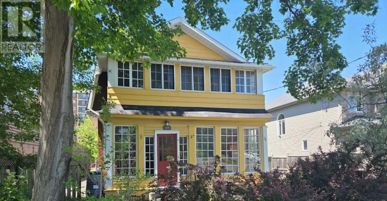 506 Wentworth Avenue, Ottawa, ON, K2B 5K1