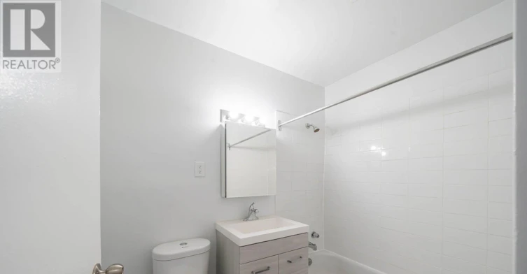 304-2507 Eglinton Avenue W, Toronto, ON, M6M 1S9 - 9