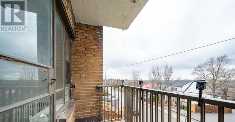 106-2507 Eglinton Avenue W, Toronto, ON, M6M 1S9 - 12