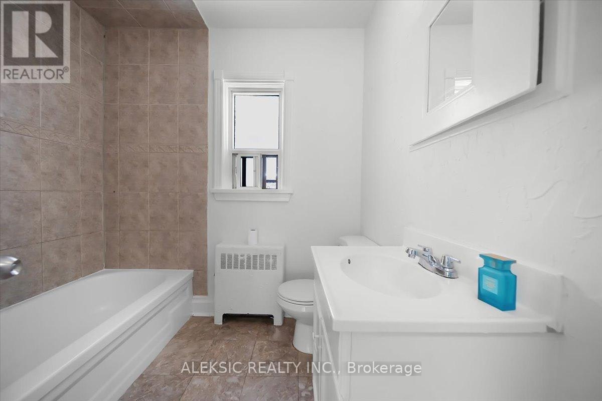 179 Thirtieth Street, Toronto, ON, M8W 3C6 - 16