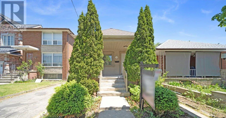 179 Thirtieth Street, Toronto, ON, M8W 3C6