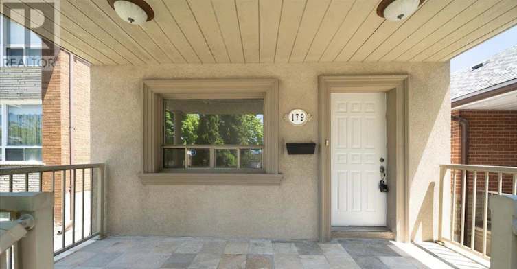 179 Thirtieth Street, Toronto, ON, M8W 3C6 - 2