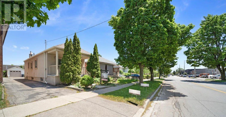 179 Thirtieth Street, Toronto, ON, M8W 3C6 - 4