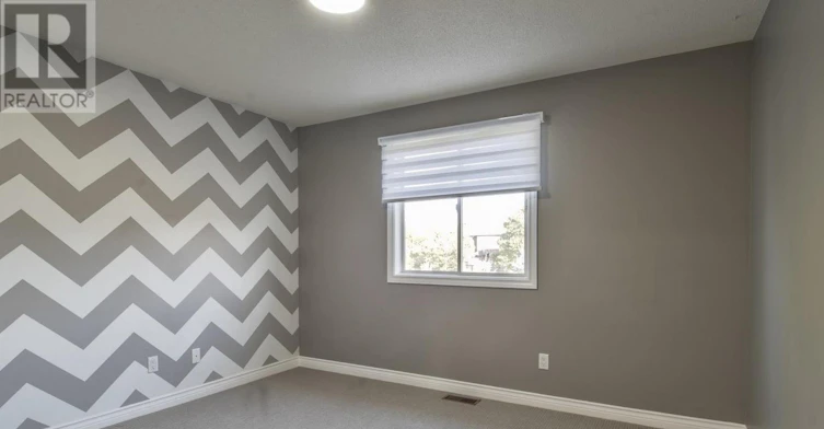 26 Tomahawk Dr, Main Drive, Grimsby, ON, L3M 5G4 - 6