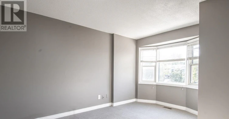 26 Tomahawk Dr, Main Drive, Grimsby, ON, L3M 5G4 - 18