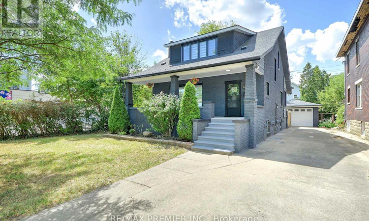 1467 Ouellette Avenue