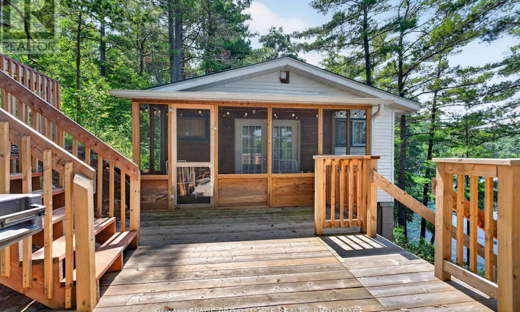 1149 Twin Island Lane