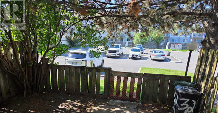 18 32a Sonnet Crescent, Ottawa, ON, K2H 8W7 - 17