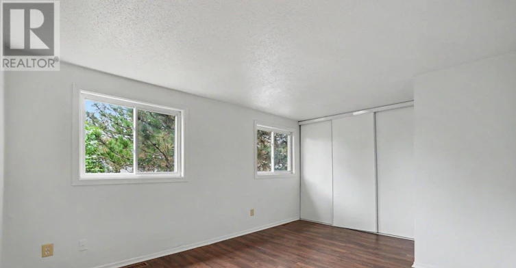 18 32a Sonnet Crescent, Ottawa, ON, K2H 8W7 - 9