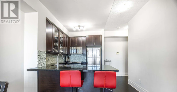 1207-151 Upper Duke Crescent, Markham, ON, L6G 0E1 - 10
