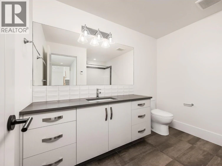 225 Dominion Way, Vernon, BC, V1H 2M1 - 46