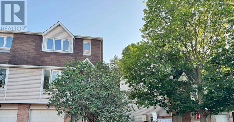 46 Lightfoot Place, Ottawa, ON, K2L 3M2