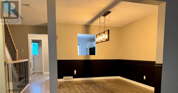 46 Lightfoot Place, Ottawa, ON, K2L 3M2 - 4