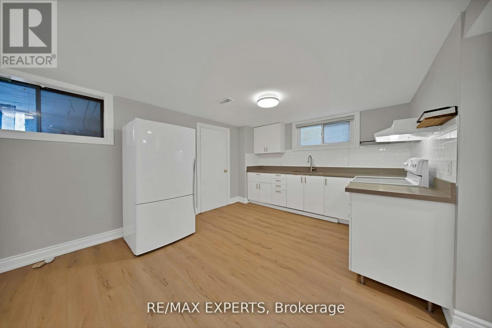 LOWER-934 Beechwood Avenue, Mississauga, ON, L5G 4E2 - 5