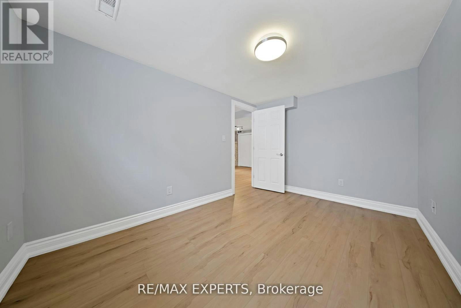 LOWER-934 Beechwood Avenue, Mississauga, ON, L5G 4E2 - 15