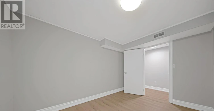 LOWER-934 Beechwood Avenue, Mississauga, ON, L5G 4E2 - 10
