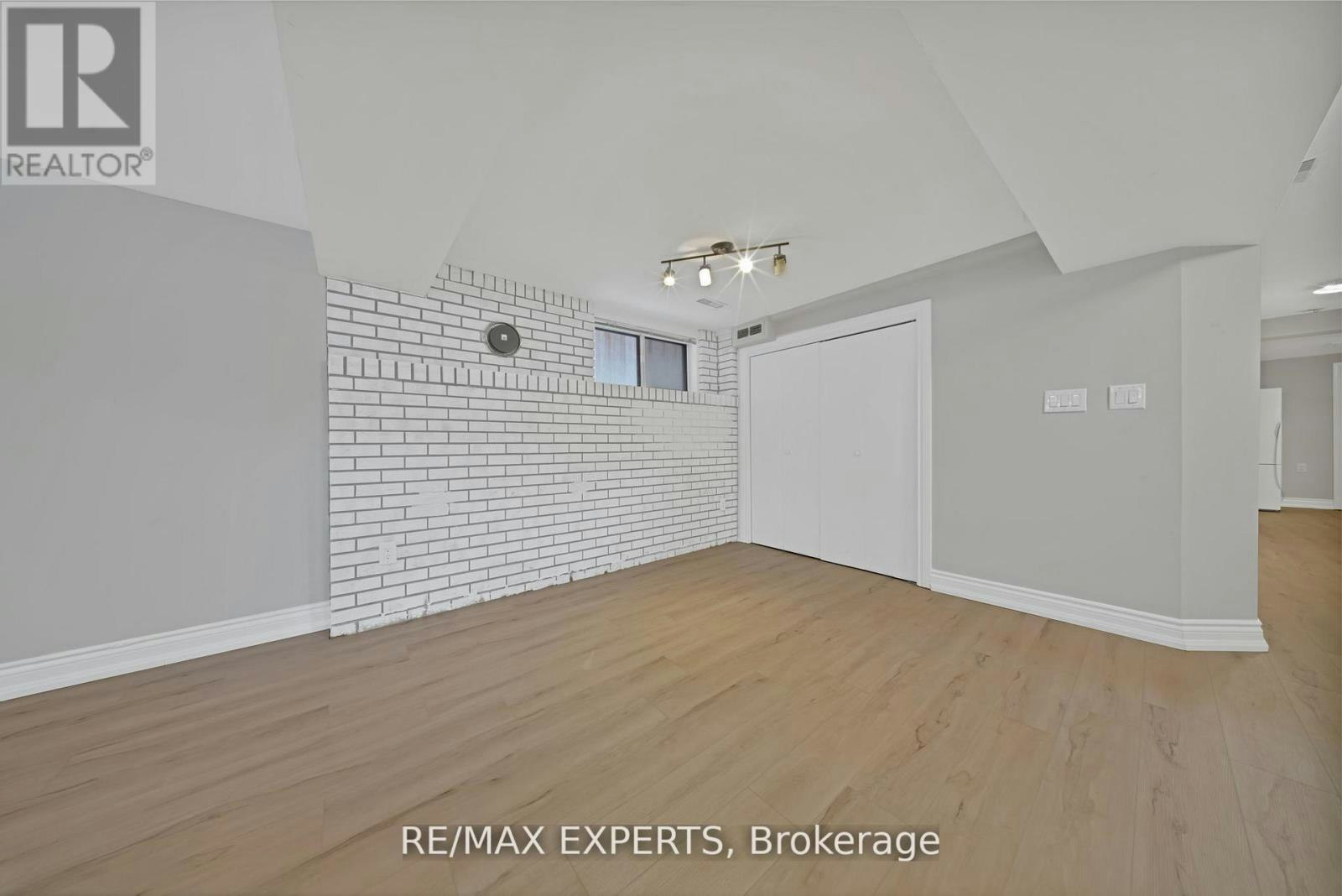 LOWER-934 Beechwood Avenue, Mississauga, ON, L5G 4E2 - 17