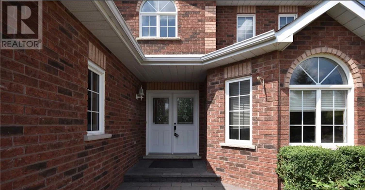 148 Cheltenham Road, Barrie, ON, L4M 6S6 - 2