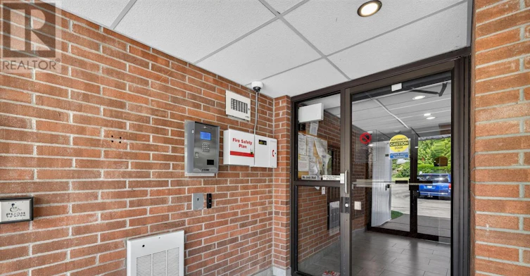 401-65 Silvercreek Parkway N, Guelph, ON, N1H 7R9 - 4