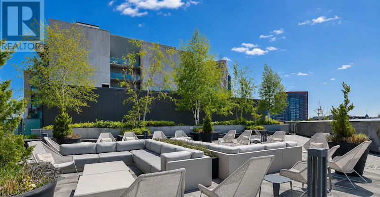 717-20 Minowan Miikan Lane, Toronto, ON, M6J 0E5 - 35
