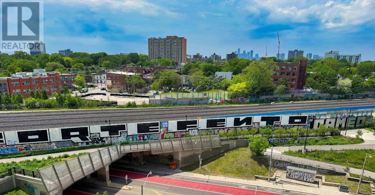 717-20 Minowan Miikan Lane, Toronto, ON, M6J 0E5 - 29