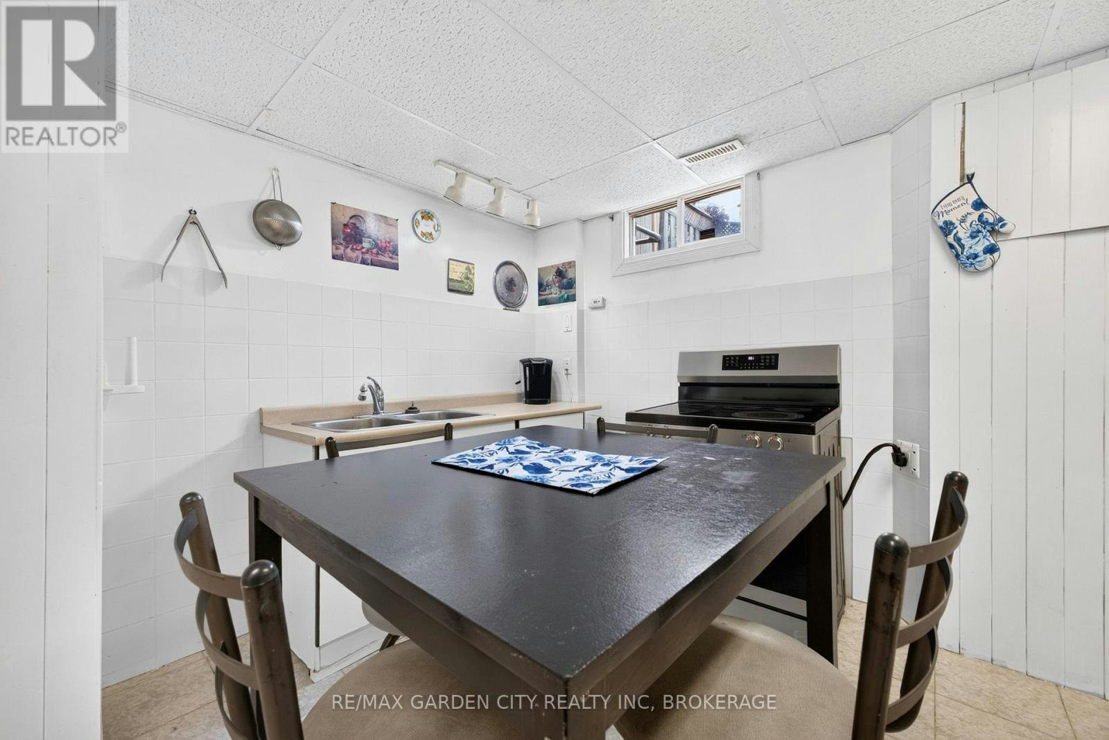 LOWER-38 Cypress Street, St. Catharines, ON, L2N 4L9 - 22