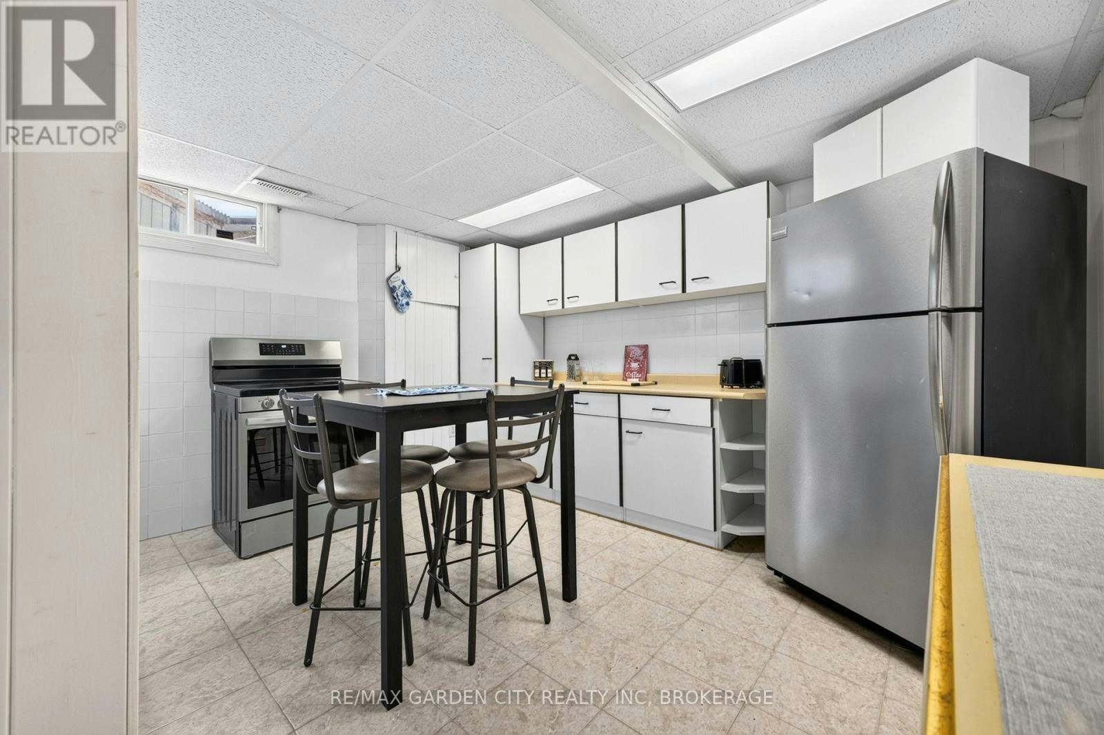 LOWER-38 Cypress Street, St. Catharines, ON, L2N 4L9 - 19