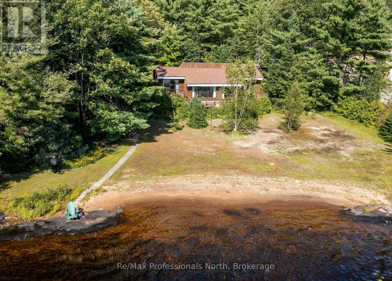 673 Peninsula Road W, Gravenhurst, ON, P1P 0E2
