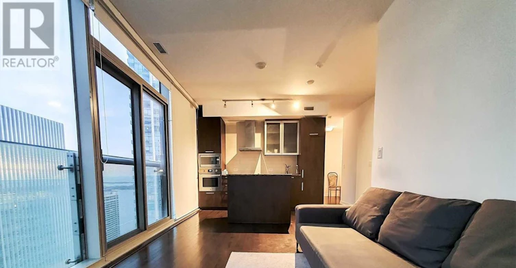 4110-12 York Street, Toronto, ON, M5J 2Z2 - 2