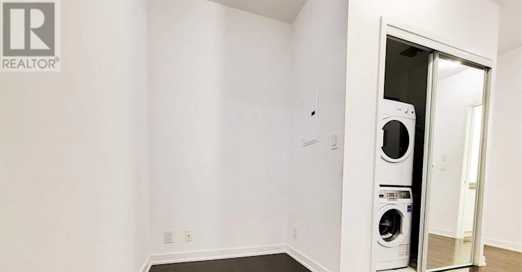 4110-12 York Street, Toronto, ON, M5J 2Z2 - 13