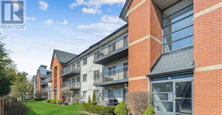 934-1450 Glen Abbey Gate, Oakville, ON, L6M 2V7