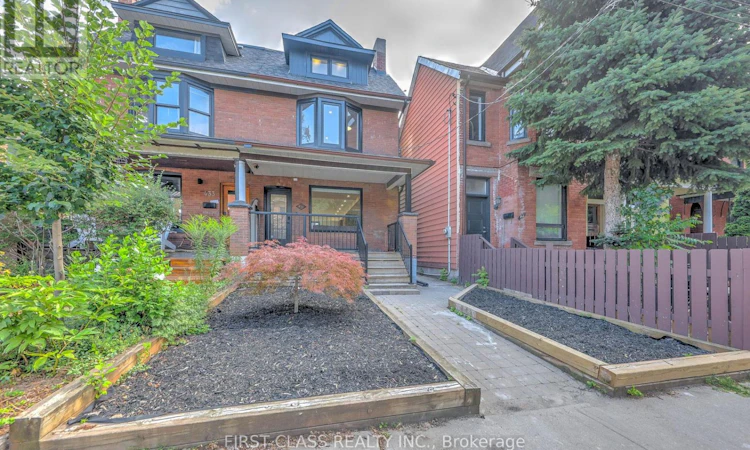 431 Roxton Road