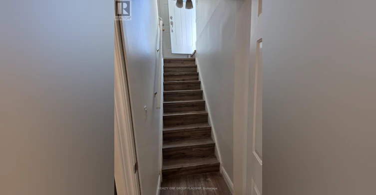 904 Copper Leaf Crescent, Kitchener, ON, N2E 3W1 - 2