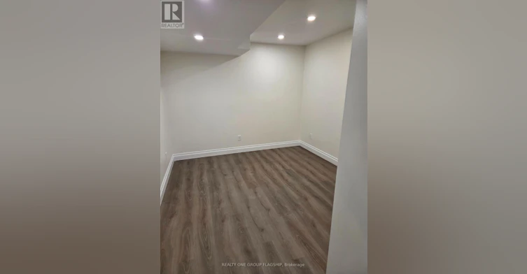 904 Copper Leaf Crescent, Kitchener, ON, N2E 3W1 - 4