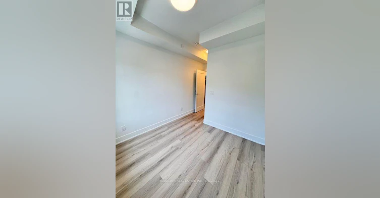 204-8 Manor Road W, Toronto, ON, M4S 0E6 - 11