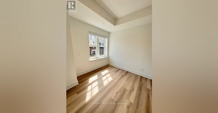 204-8 Manor Road W, Toronto, ON, M4S 0E6 - 8