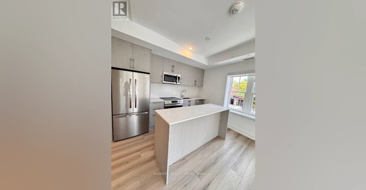 204-8 Manor Road W, Toronto, ON, M4S 0E6