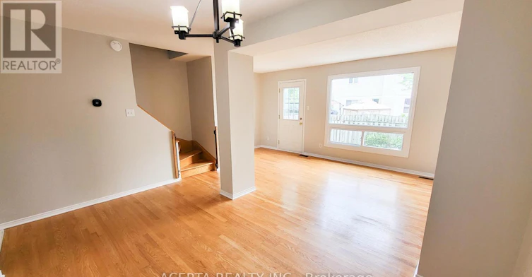 249 Teal Crescent, Ottawa, ON, K1E 2C3 - 6