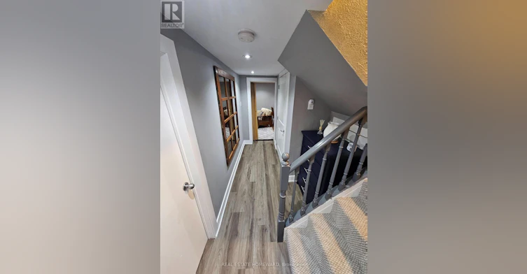 715 Pharmacy Avenue, Toronto, ON, M1L 3J4 - 11