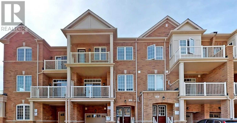 4 Haymarket Drive, Brampton, ON, L4A 5C3